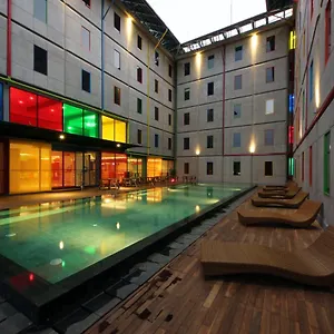 Hotel Pop! Kuta, Kuta Lombok